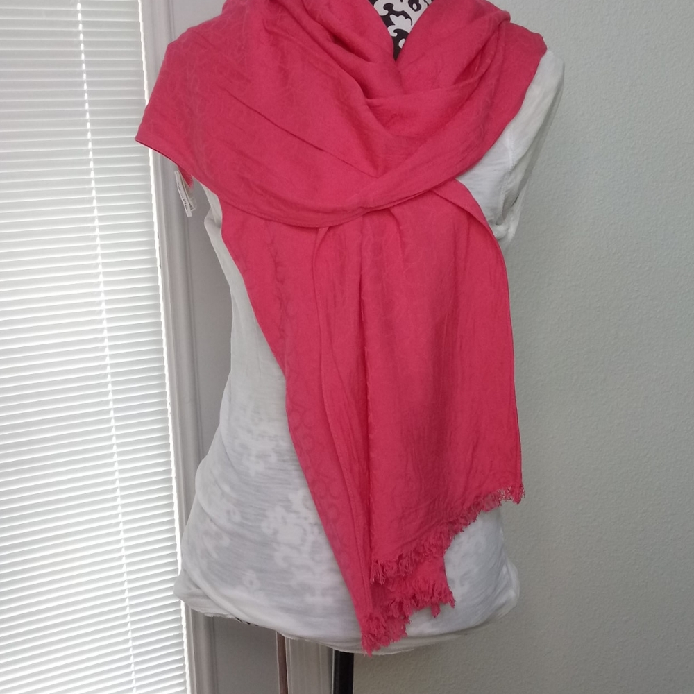 Beautiful Pink Calvin Klein Scarf